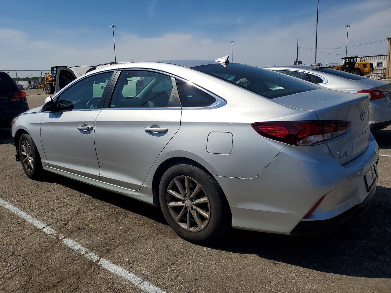2018 Hyundai Sonata Se - Фото 2