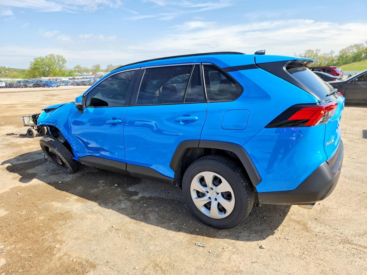 2020 Toyota Rav4 Le - Image 2