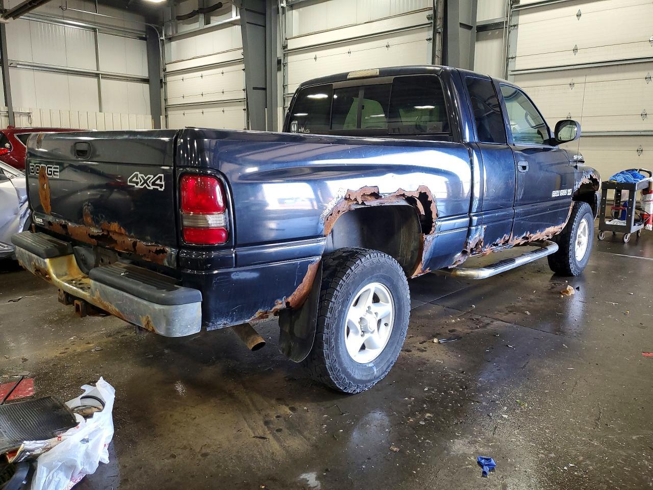 2001 Dodge Ram 1500 - Image 3