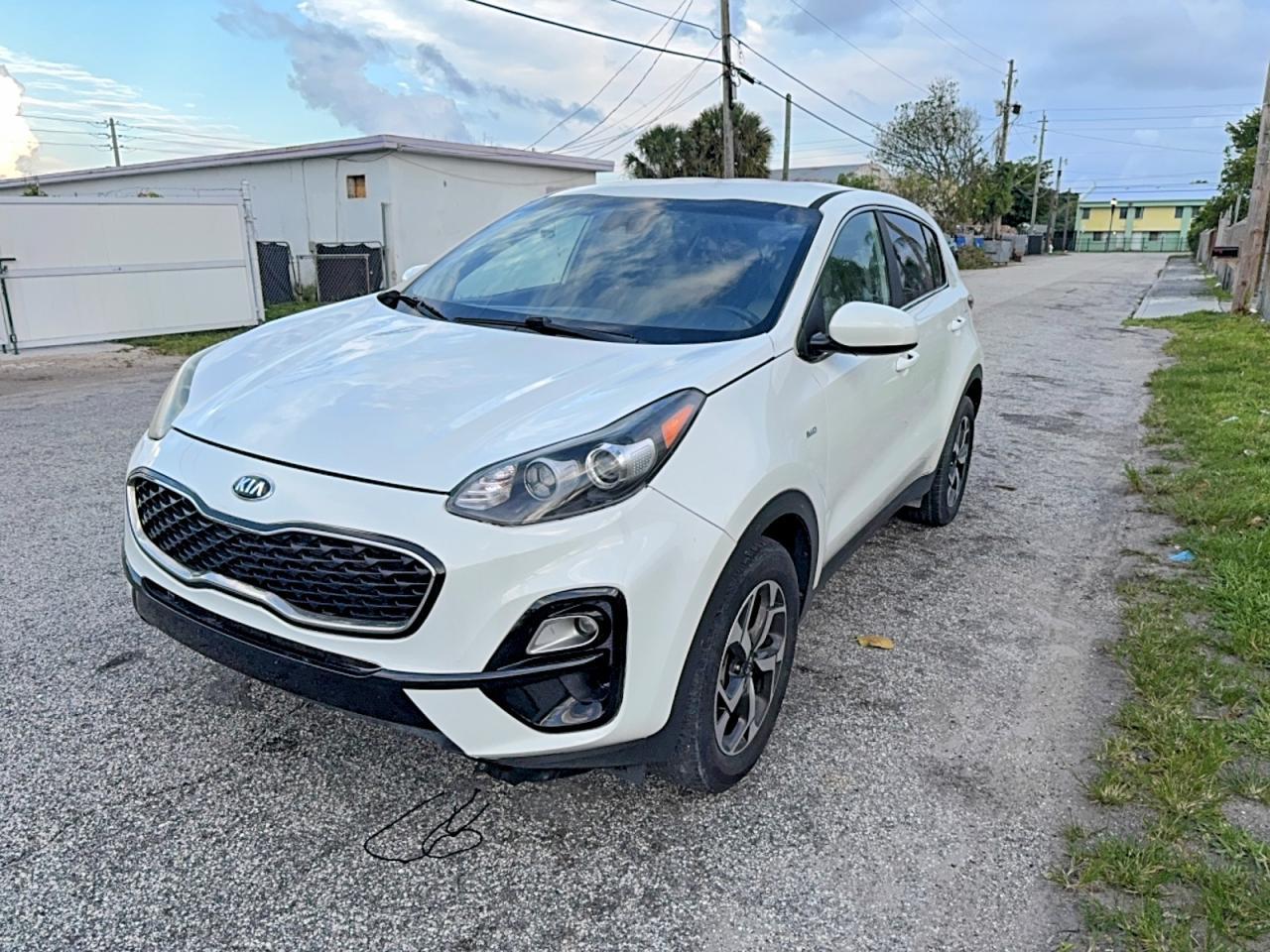 2020 Kia Sportage Lx - Фото 2