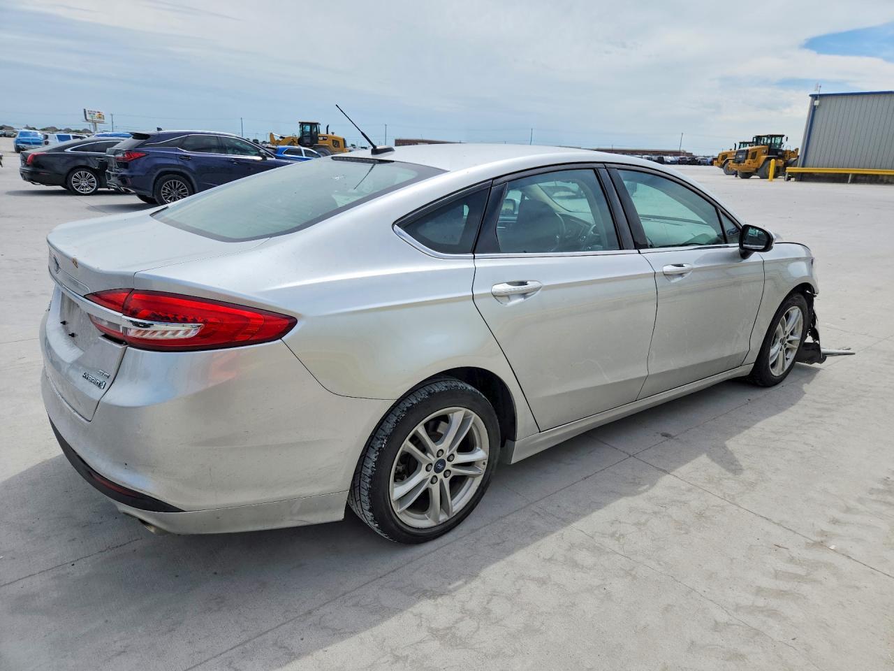 2018 Ford Fusion Se Hybrid - Image 3