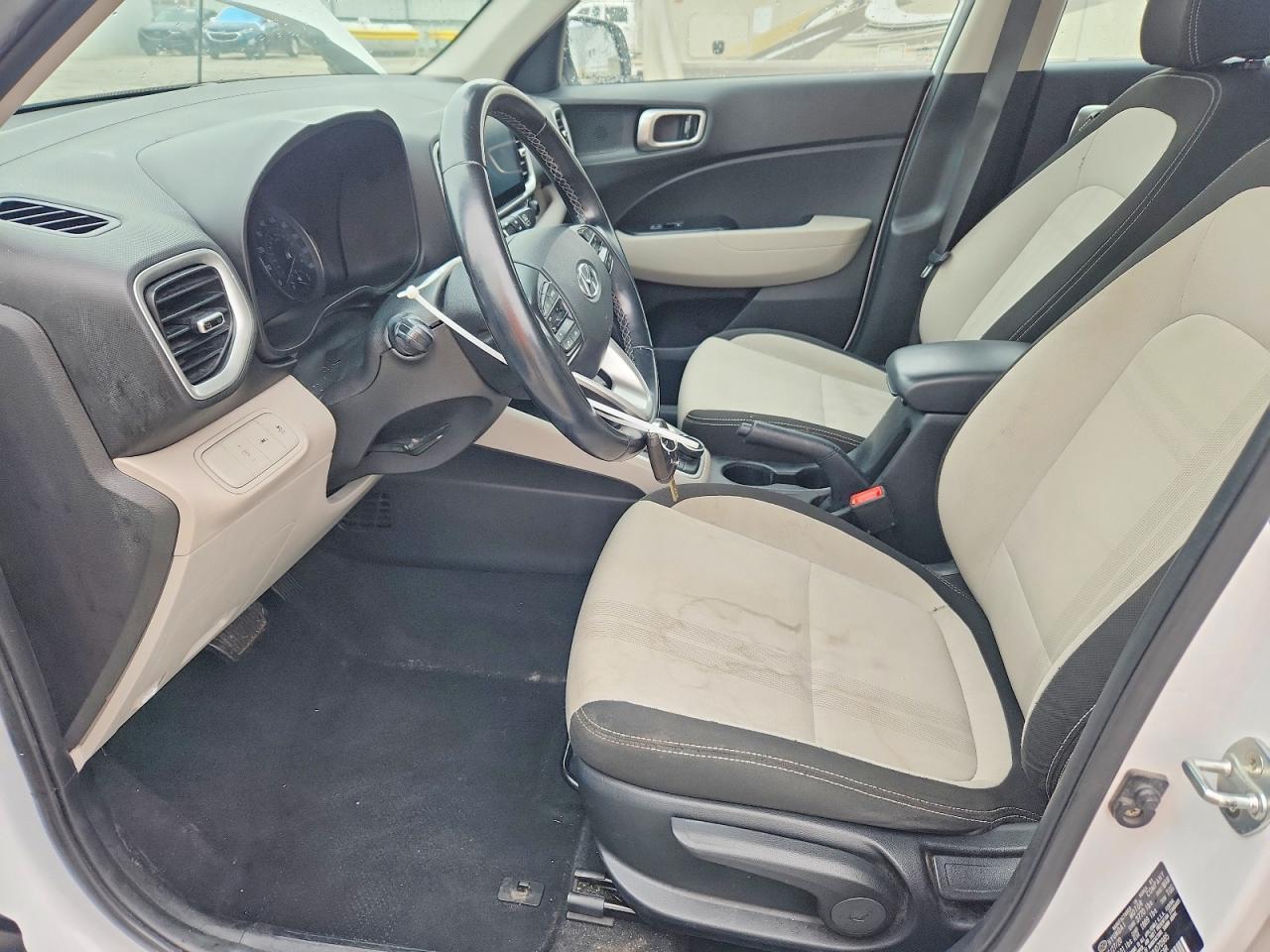 2021 Hyundai Venue Sel - Image 7