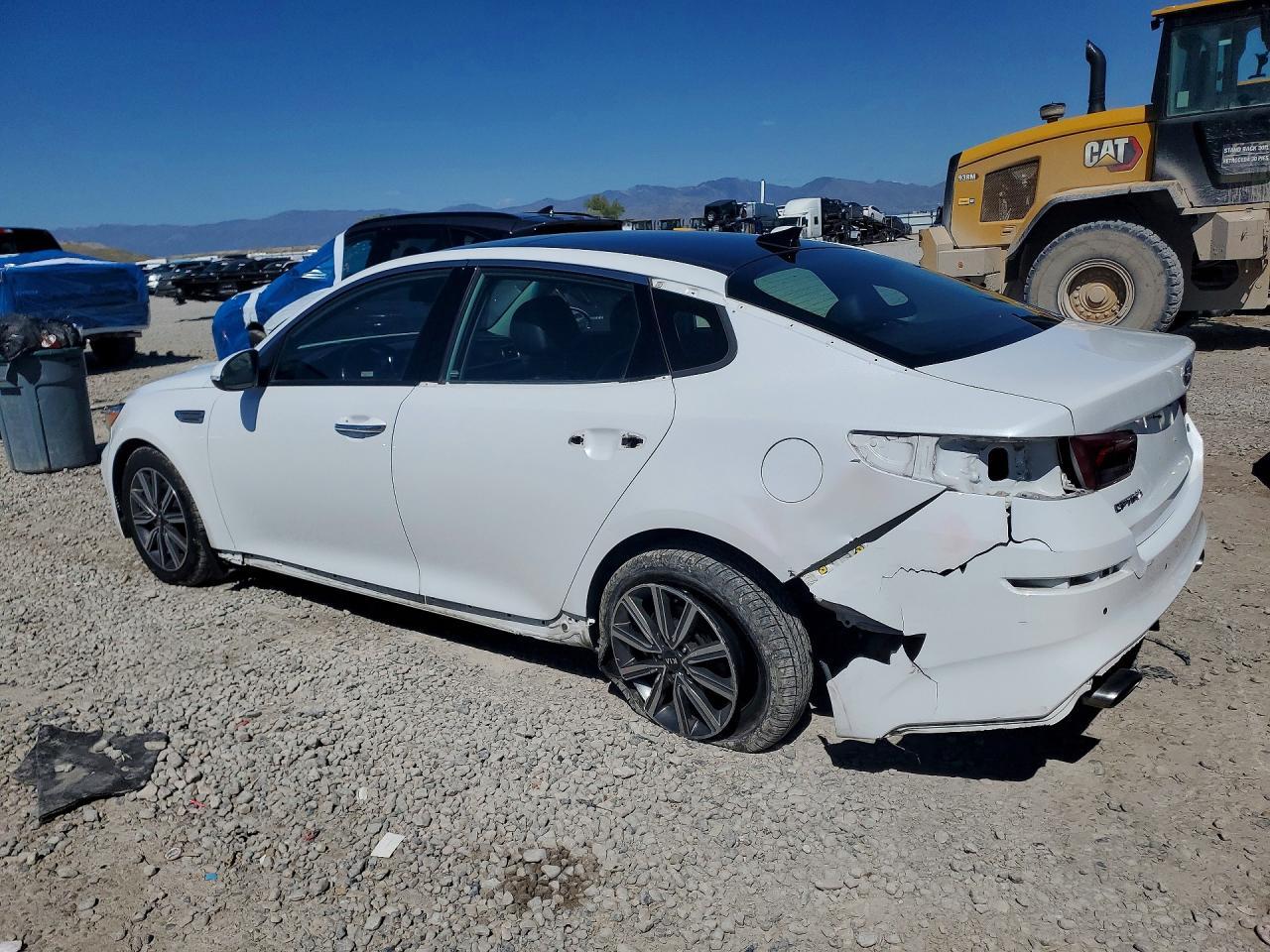 2019 Kia Optima Ex - Image 2