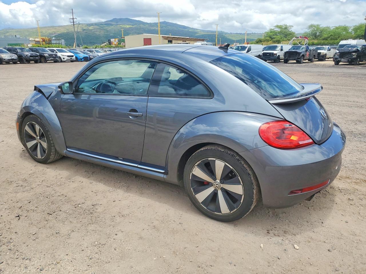 2014 Volkswagen Beetle Turbo - Фото 2