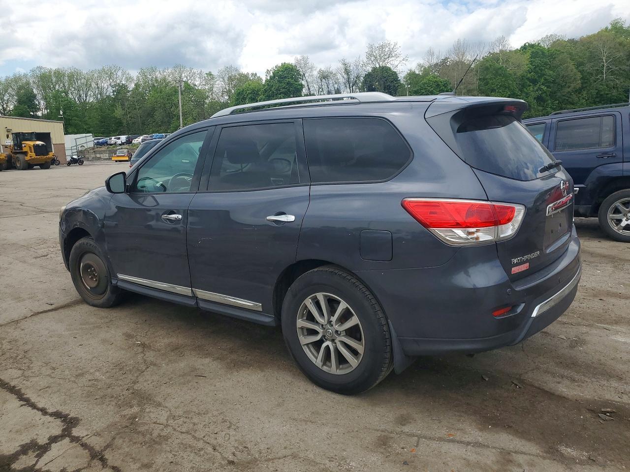 2013 Nissan Pathfinder S - Фото 2