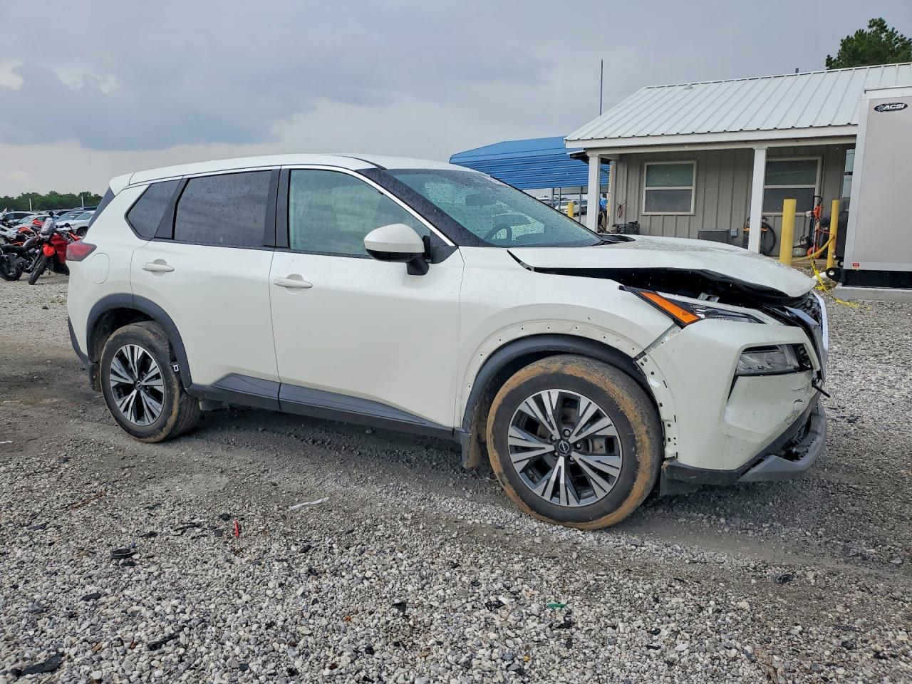 2023 Nissan Rogue Sv - Image 4