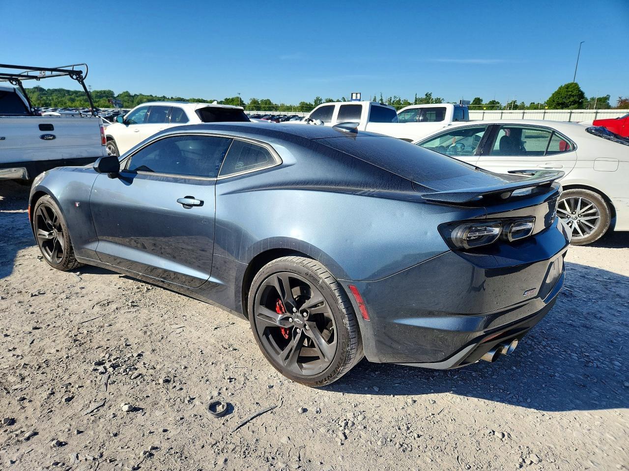 2022 Chevrolet Camaro Lt1 - Фото 2