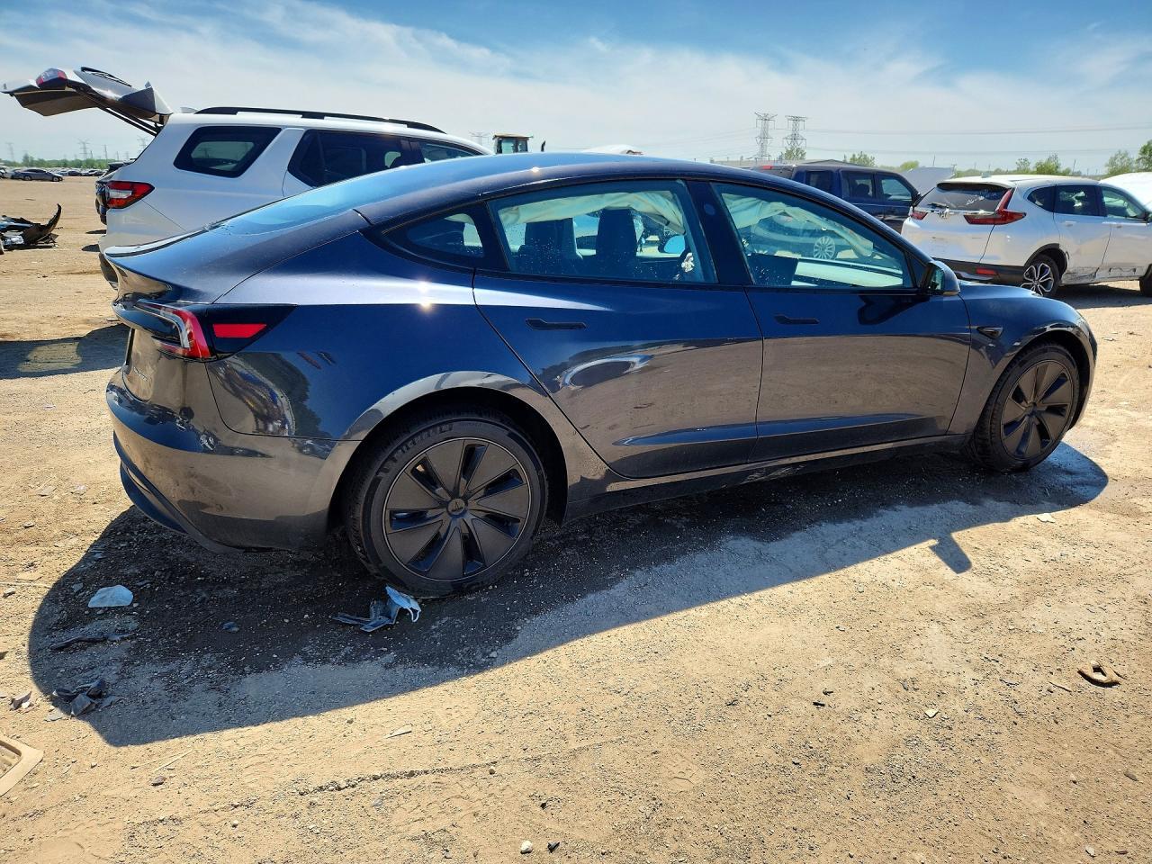2024 Tesla Model 3 - Фото 3