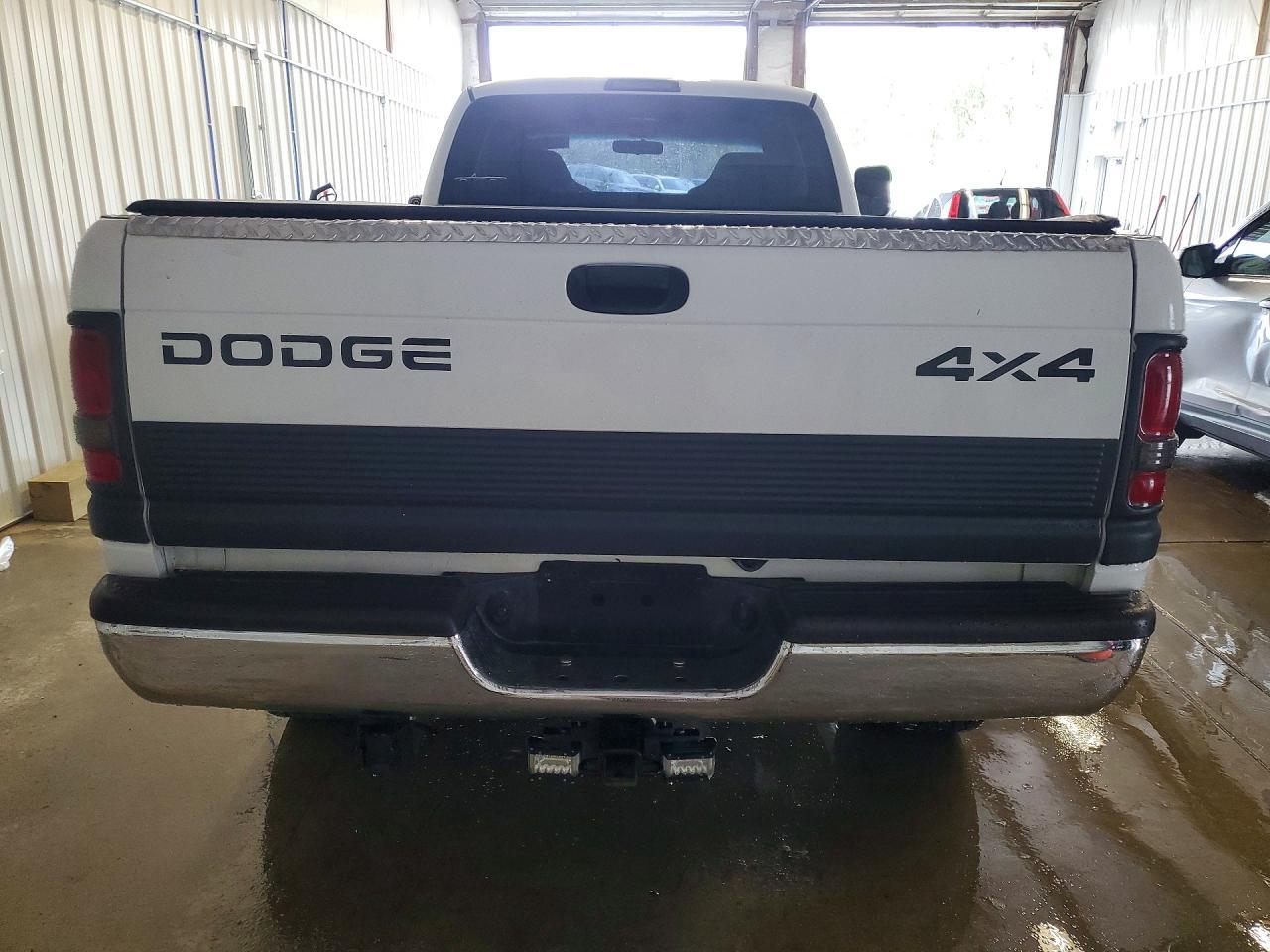 1998 Dodge Ram 2500 - Image 6