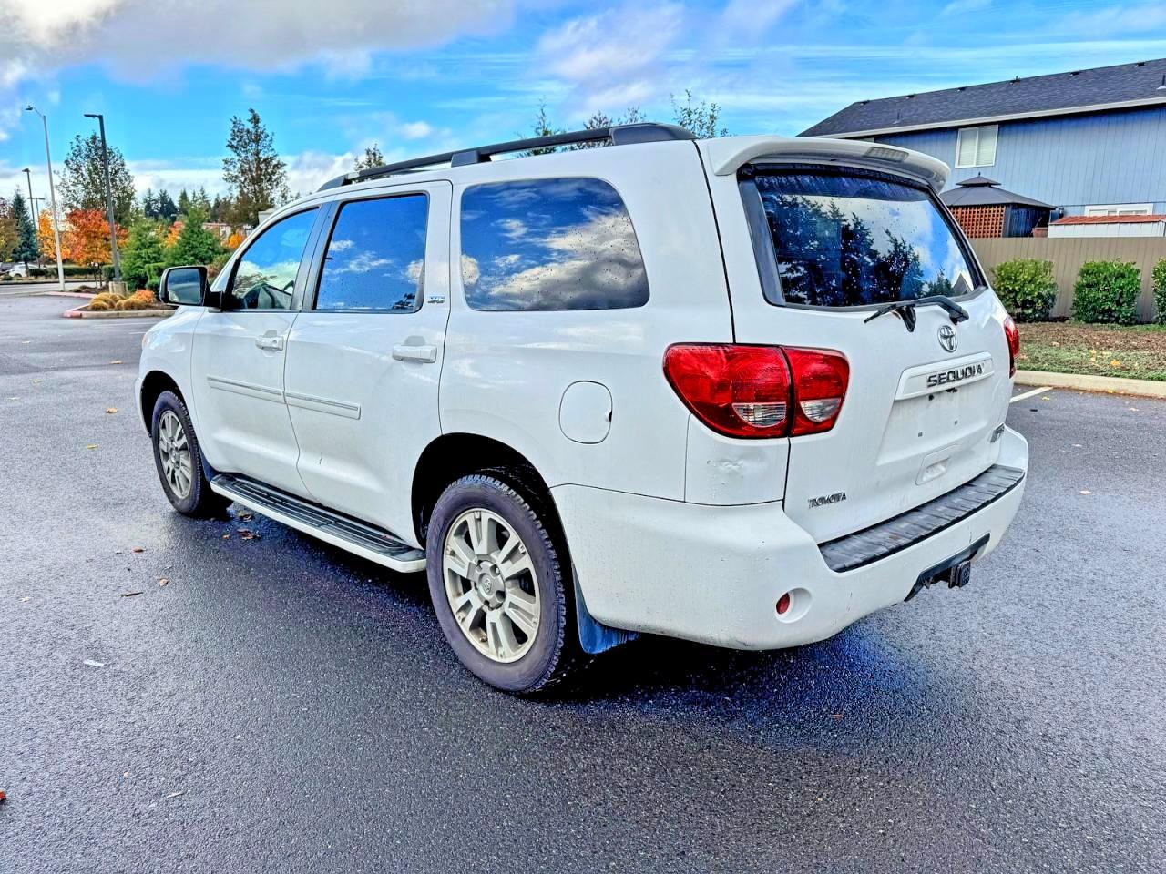 2008 Toyota Sequoia Sr5 - Фото 3