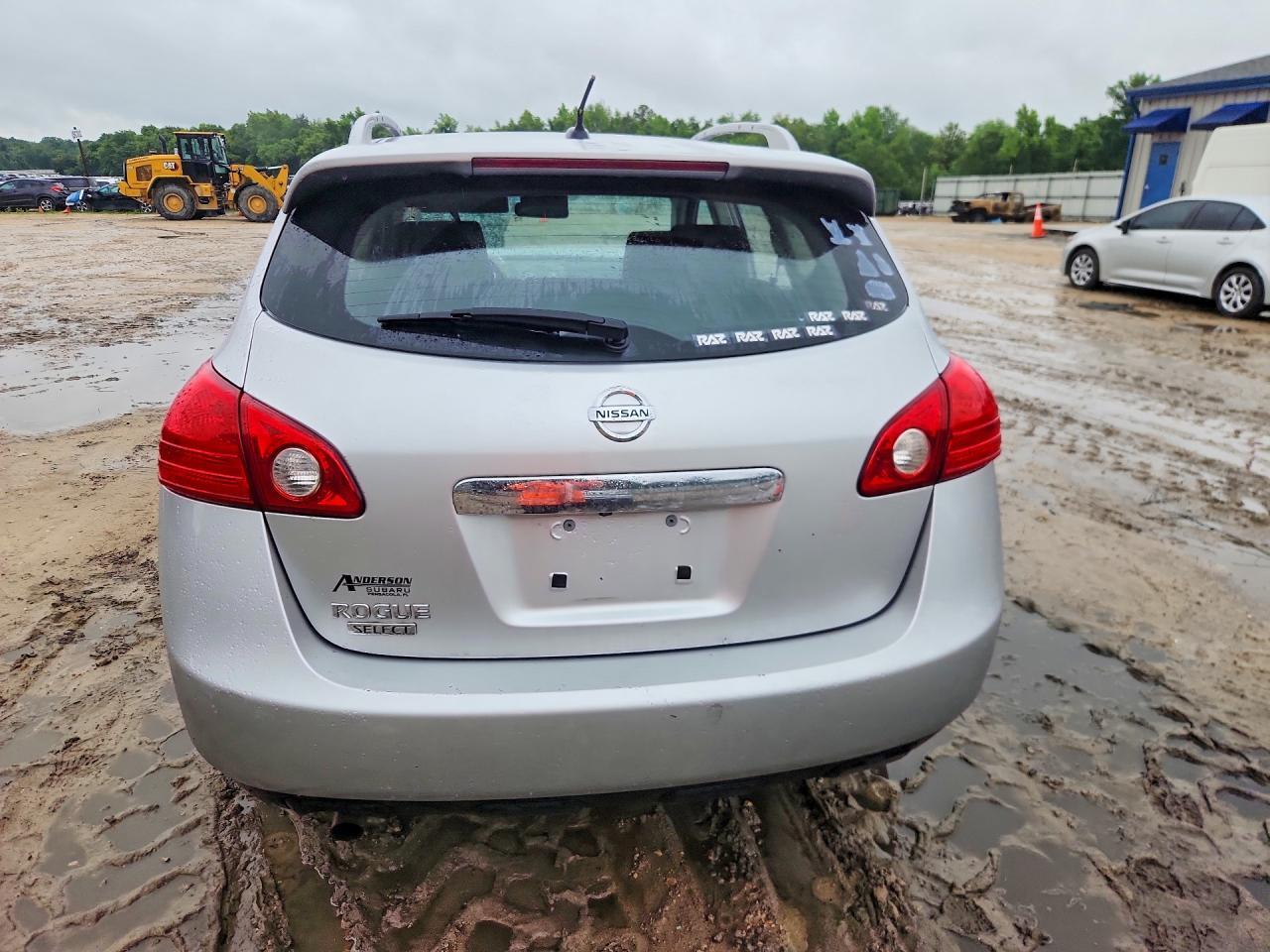 2015 Nissan Rogue Select S - Image 6