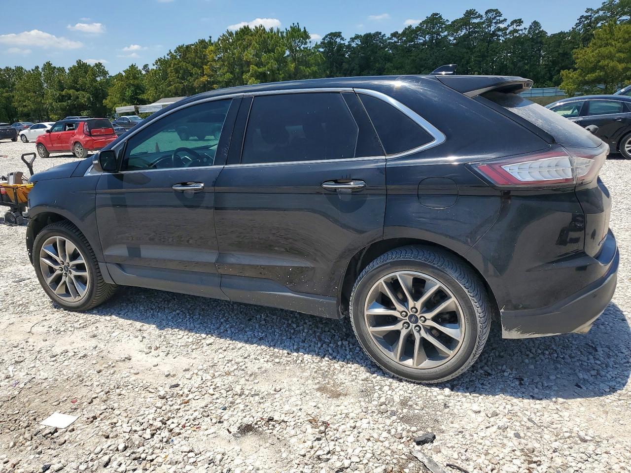 2016 Ford Edge Titanium - Image 2