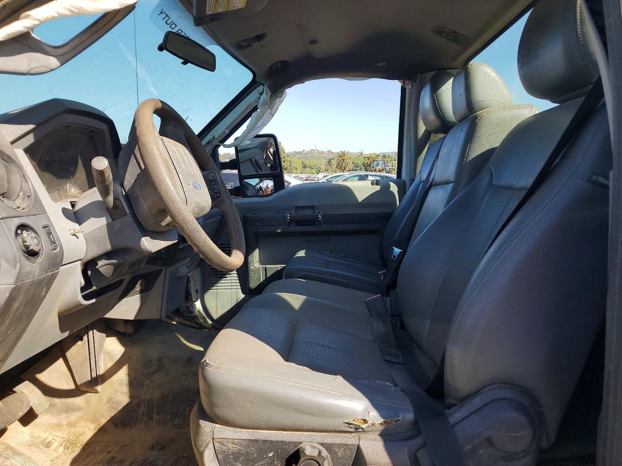 2013 Ford F250 Super Duty - Image 7