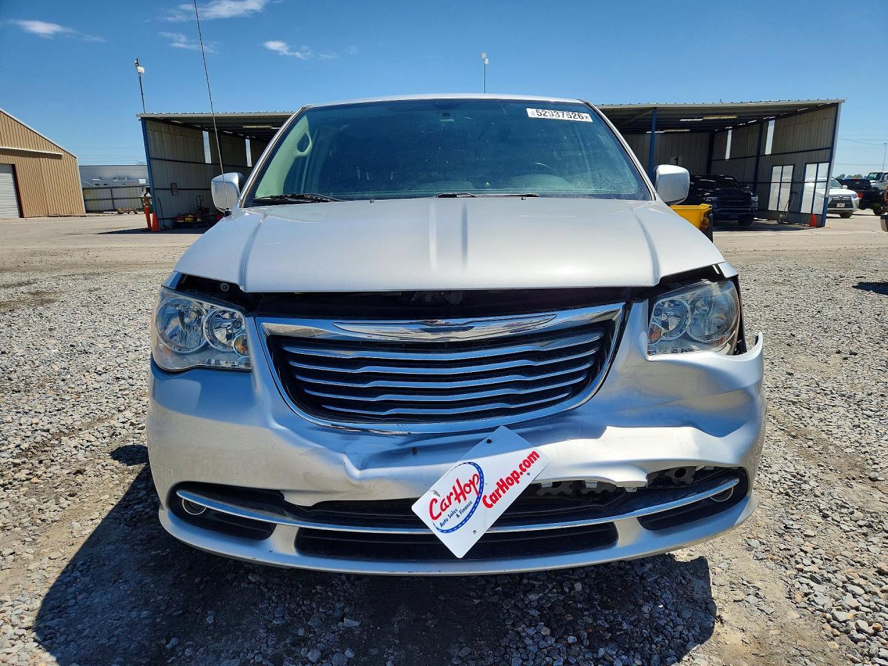 2011 Chrysler Town & Country Touring - Image 5