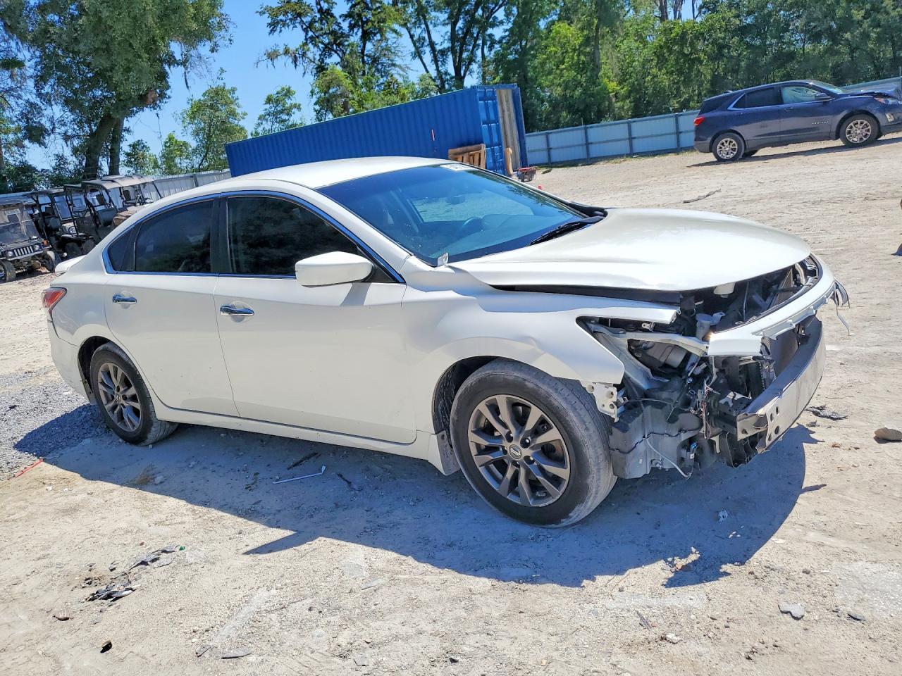 2015 Nissan Altima 2.5 S - Фото 4