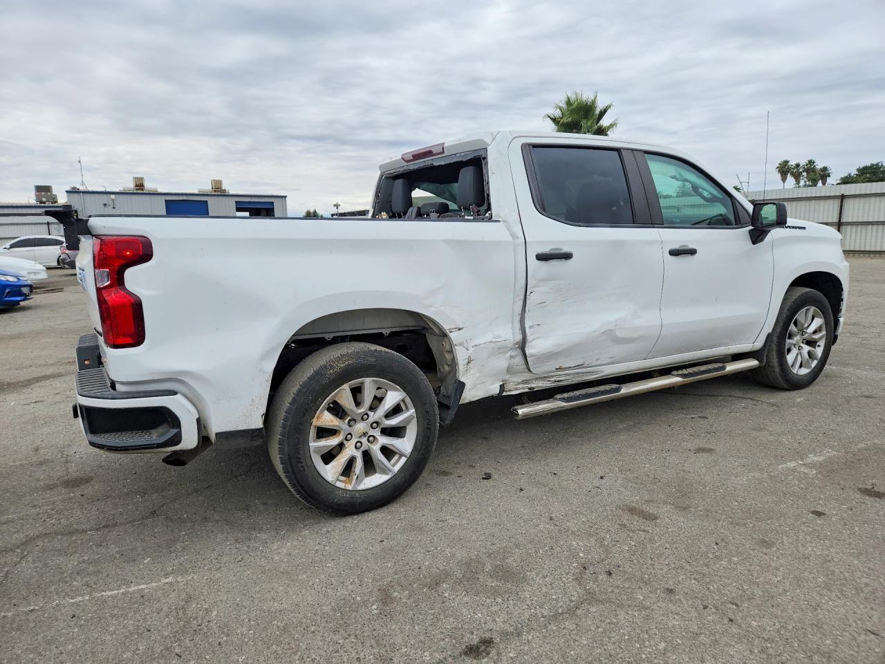 2021 Chevrolet Silverado C1500 Custom - Фото 3