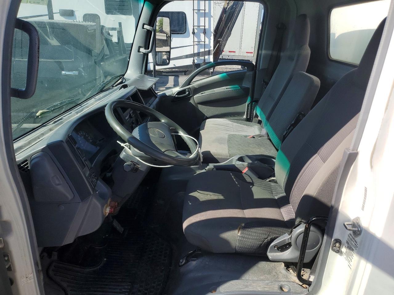 2010 Isuzu Npr Box Truck - Фото 7