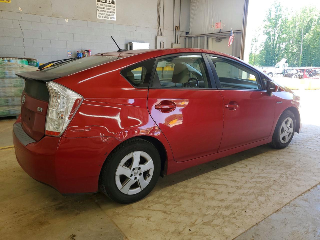 2010 Toyota Prius Iii - Image 3