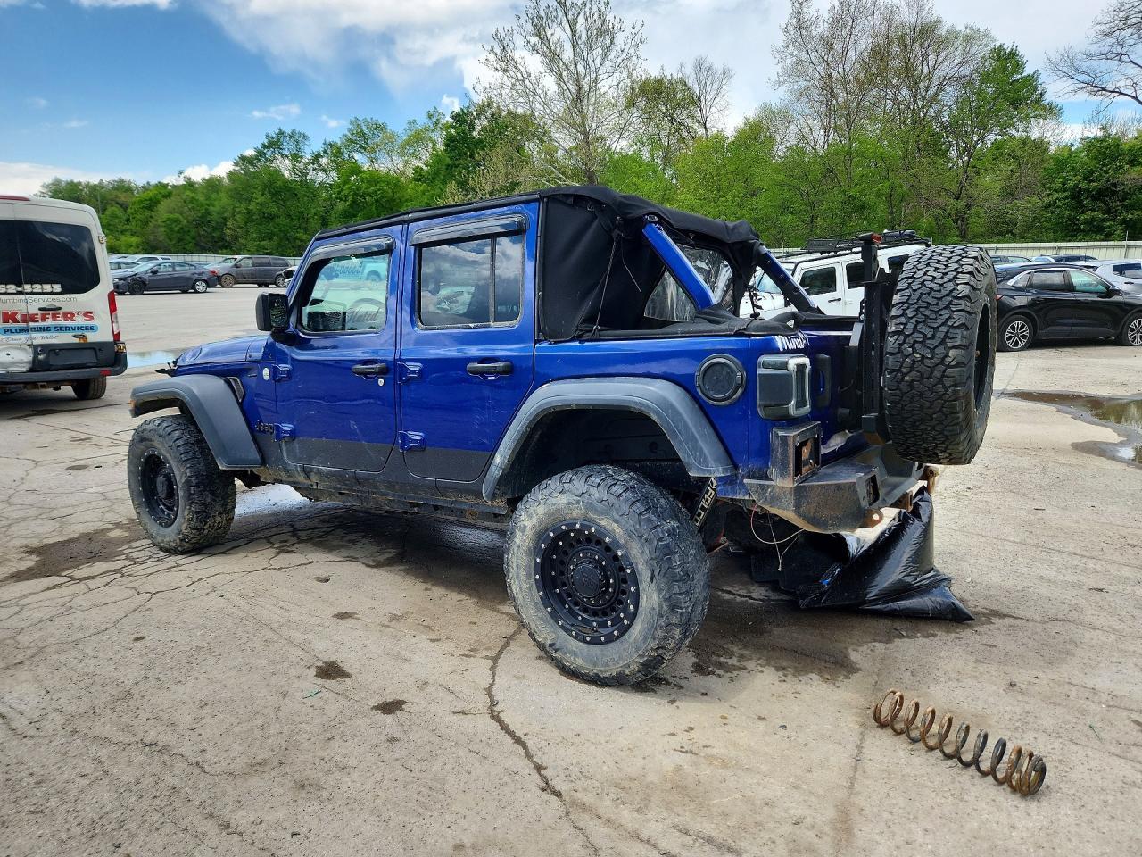 2018 Jeep Wrangler Unlimited Sport - Фото 2
