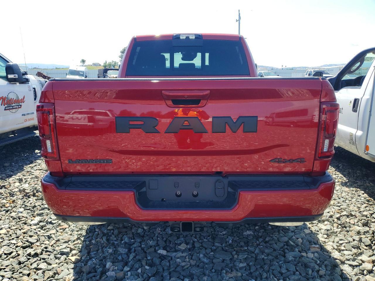 2026 Ram 2500 Laramie - Фото 6