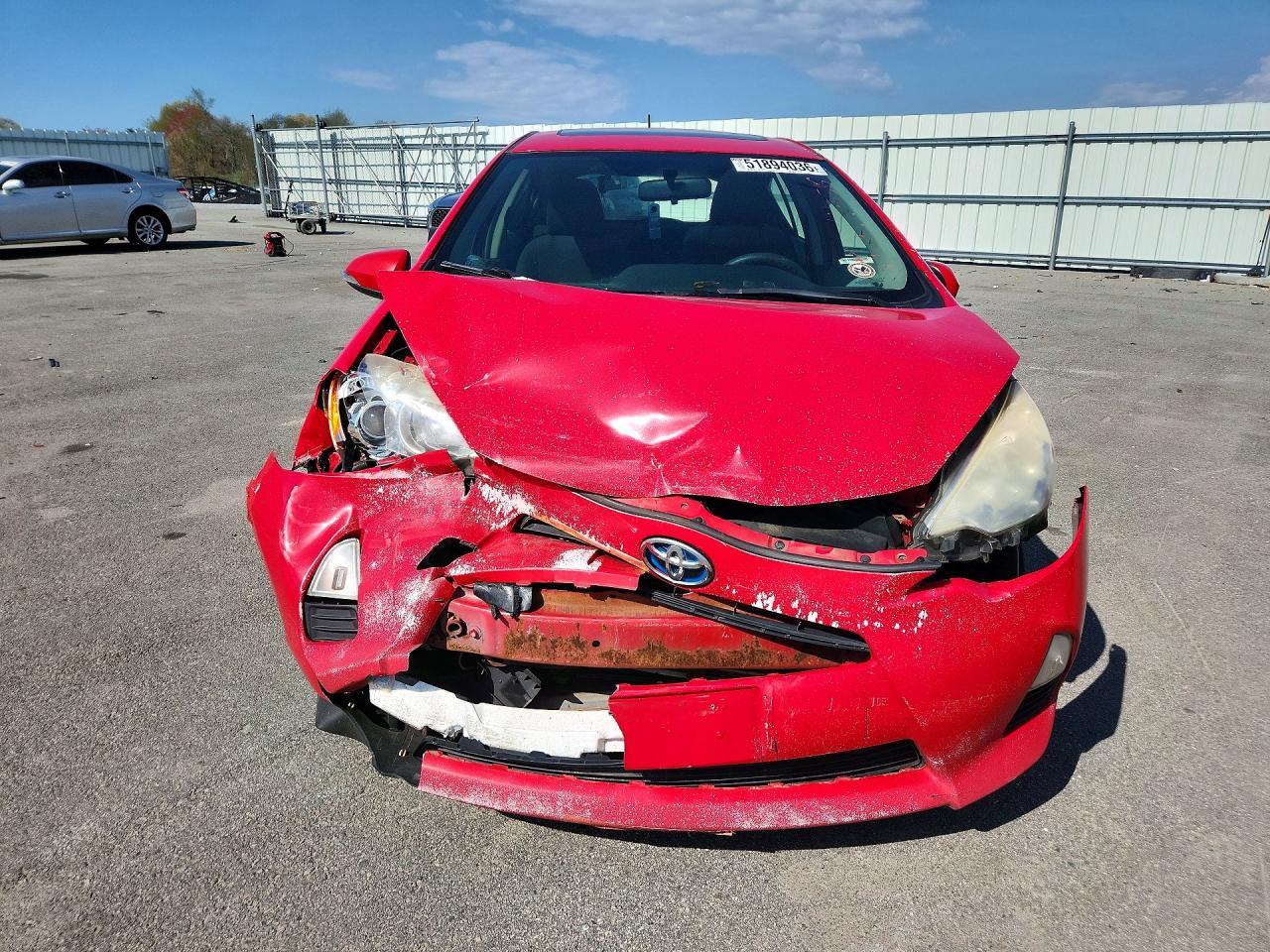 2014 Toyota Prius C Three - Фото 5