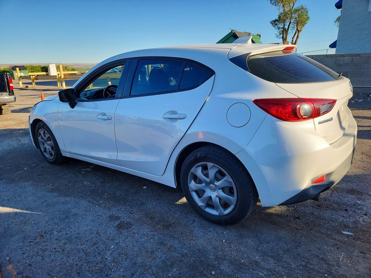 2015 Mazda 3 Sport - Image 2