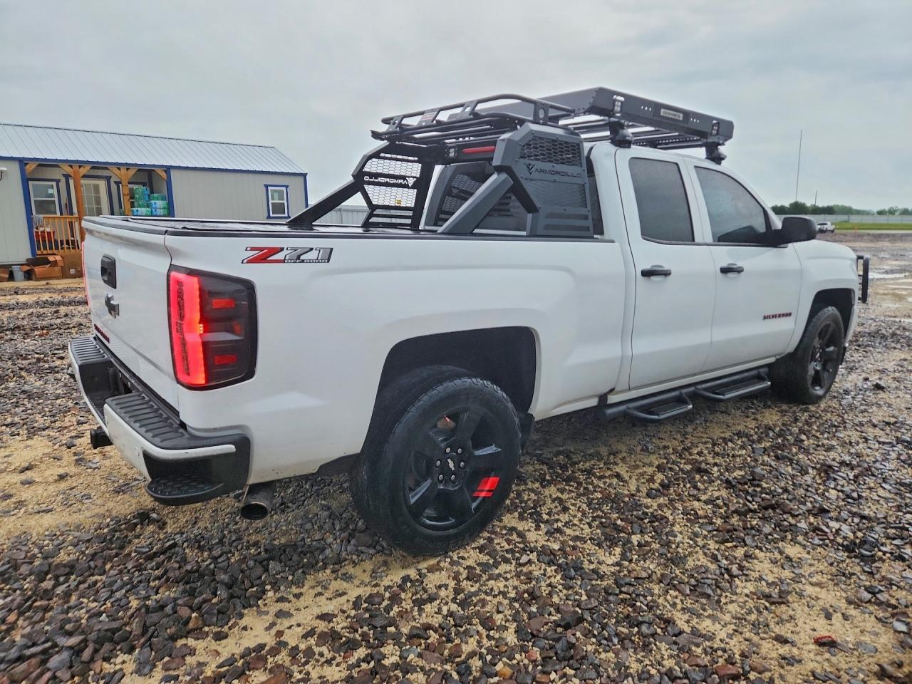 2018 Chevrolet Silverado K1500 Lt - Image 3