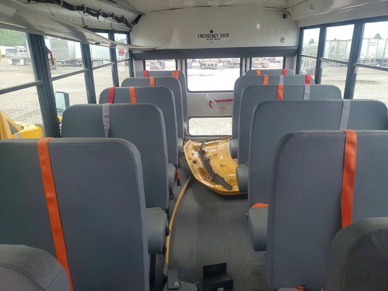 2012 Chevrolet Express School Bus - Image 6