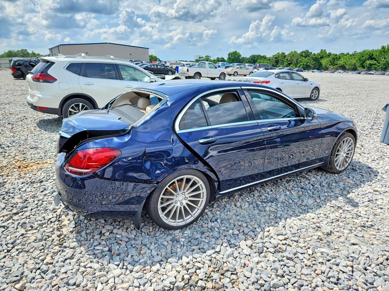 2021 Mercedes-Benz C 300 - Фото 3
