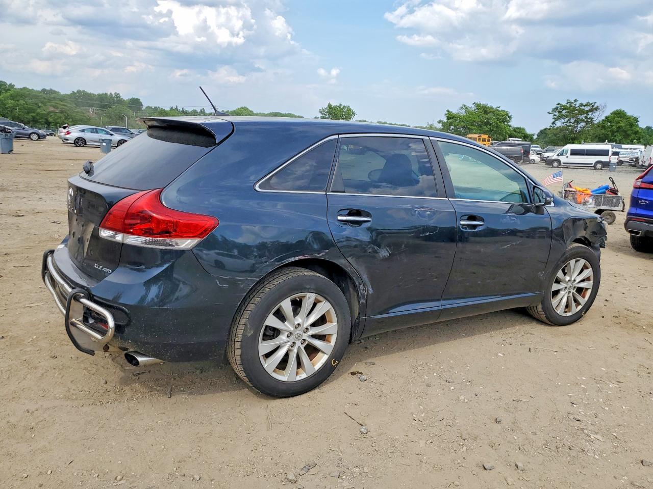 2015 Toyota Venza Xle - Фото 3