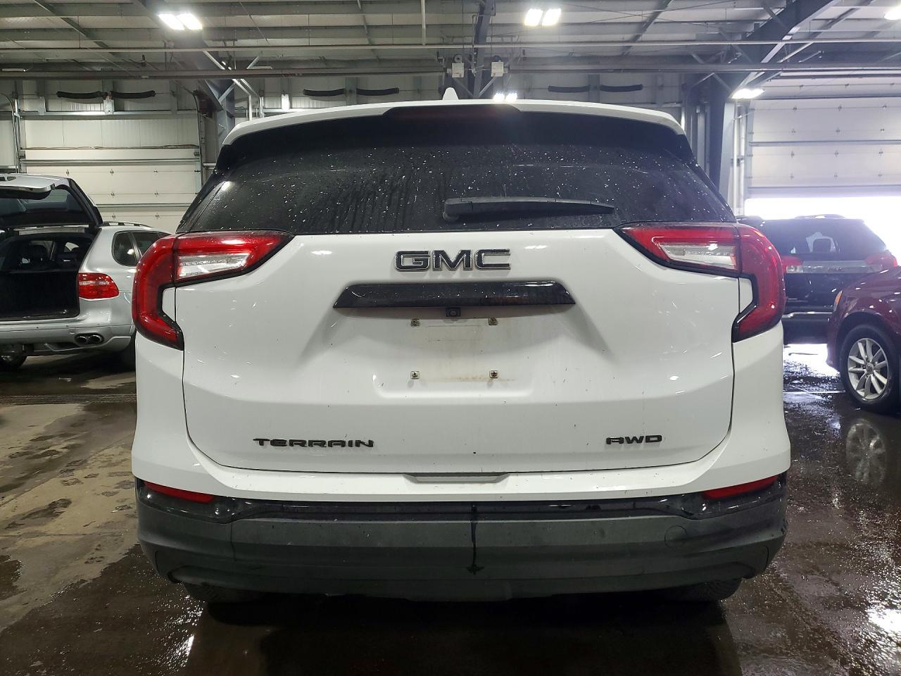 2022 GMC Terrain Slt - Image 6