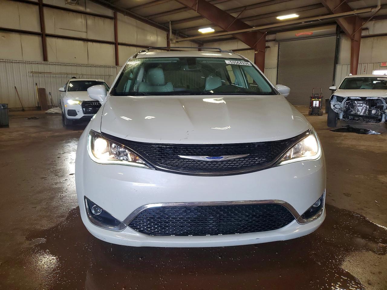 2019 Chrysler Pacifica Touring L - Фото 5