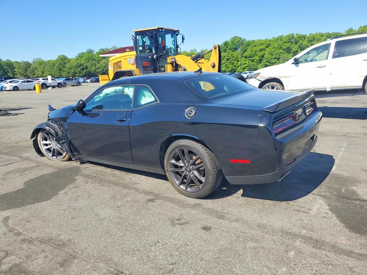 2021 Dodge Challenger Sxt - Фото 2