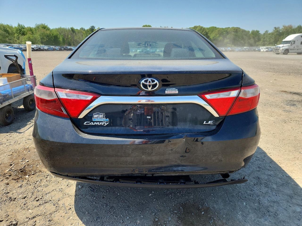 2015 Toyota Camry Le - Image 6