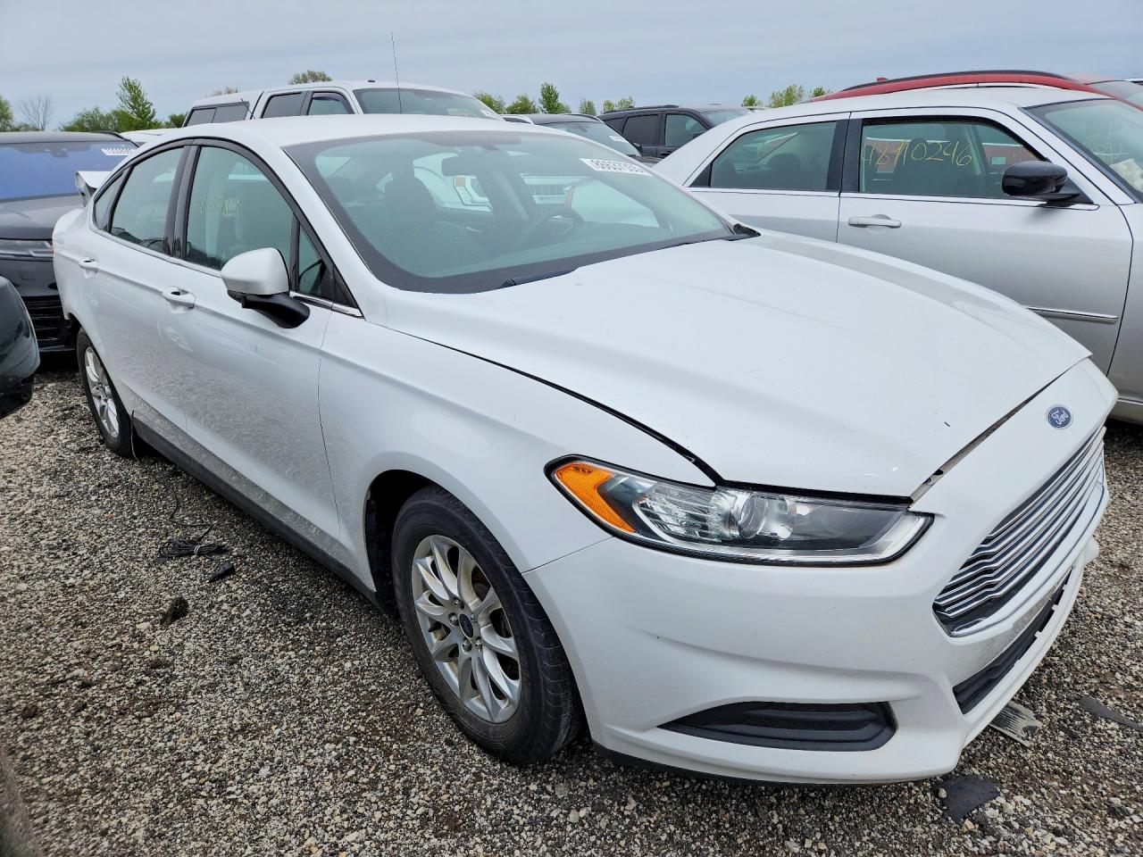 2016 Ford Fusion S - Фото 4