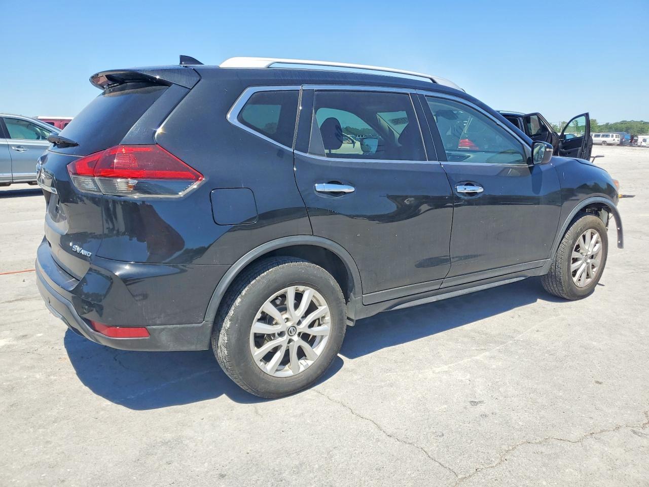 2020 Nissan Rogue Sv - Фото 3