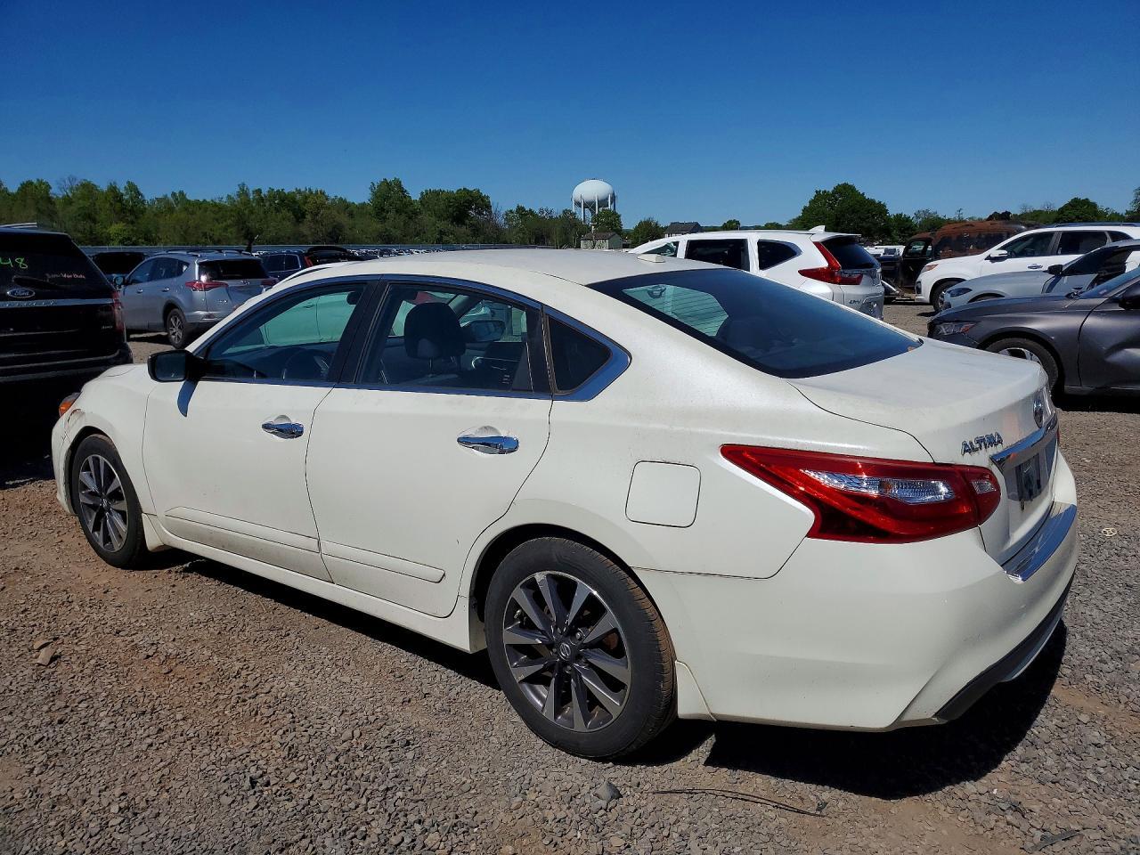 2017 Nissan Altima 2.5 - Фото 2