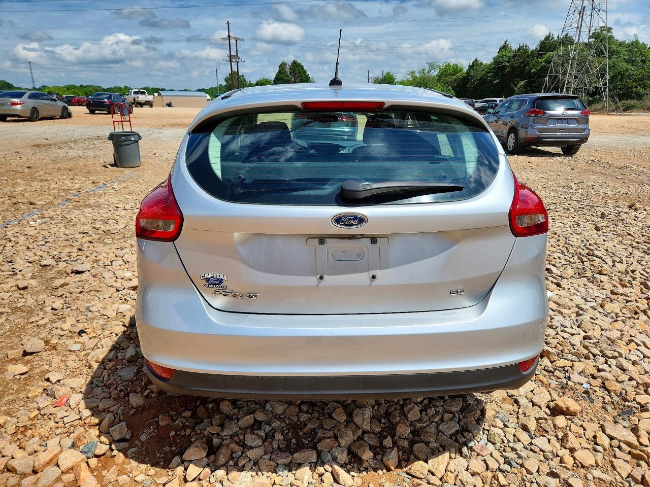 2017 Ford Focus Se - Фото 6