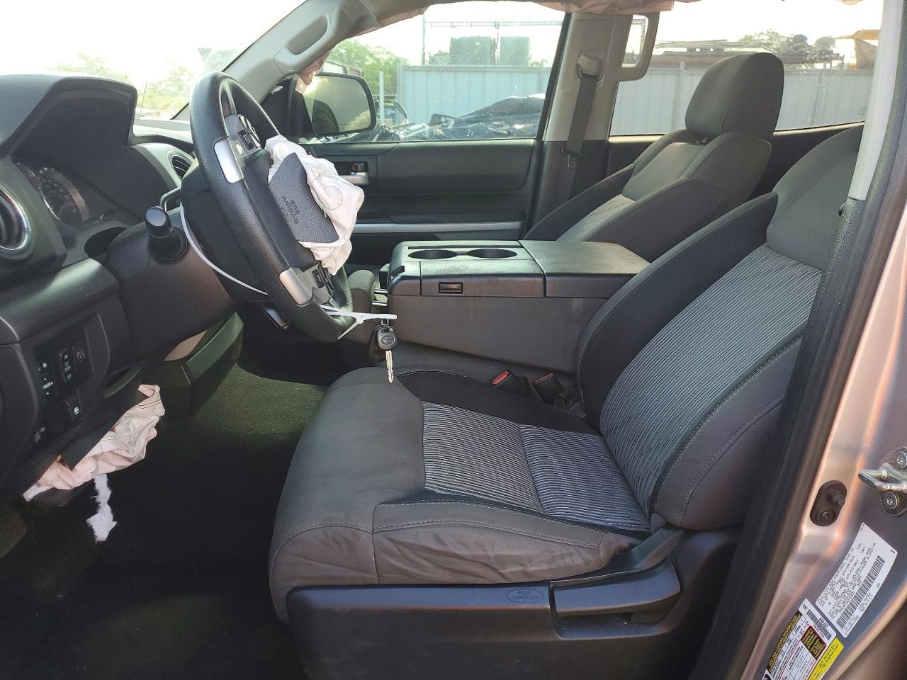 2016 Toyota Tundra Crewmax Sr5 - Image 7