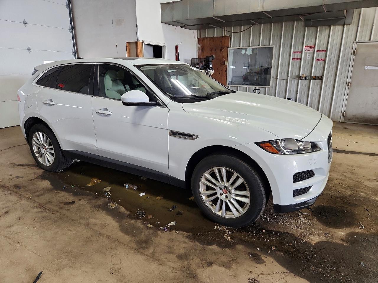 2020 Jaguar F-Pace Prestige - Фото 4
