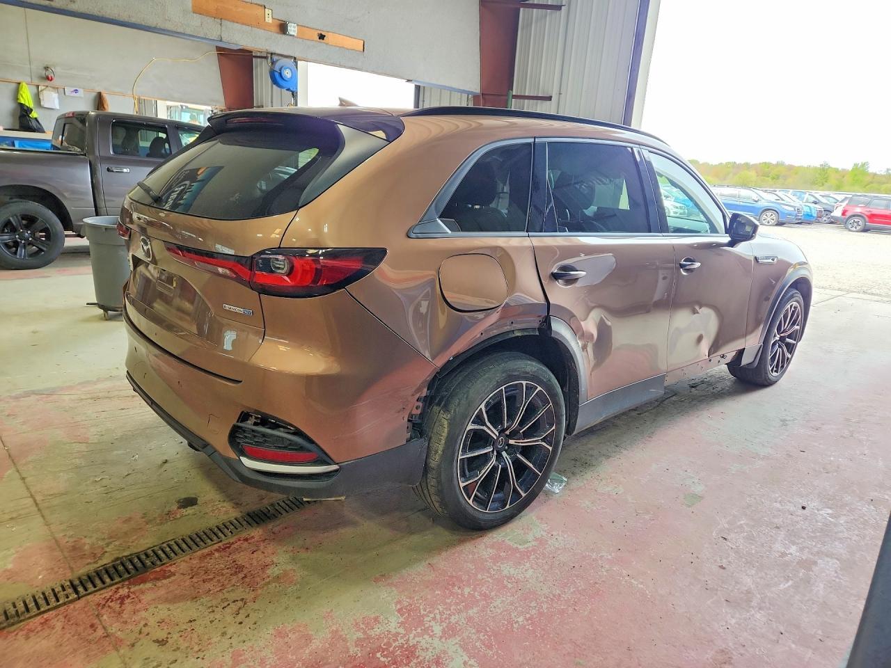 2025 Mazda Cx-70 - Image 3