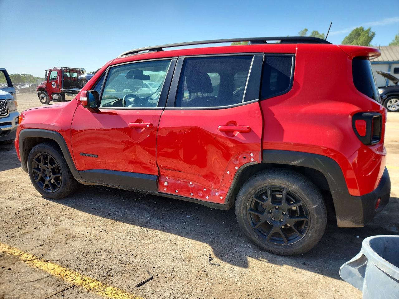 2020 Jeep Renegade Latitude - Фото 2