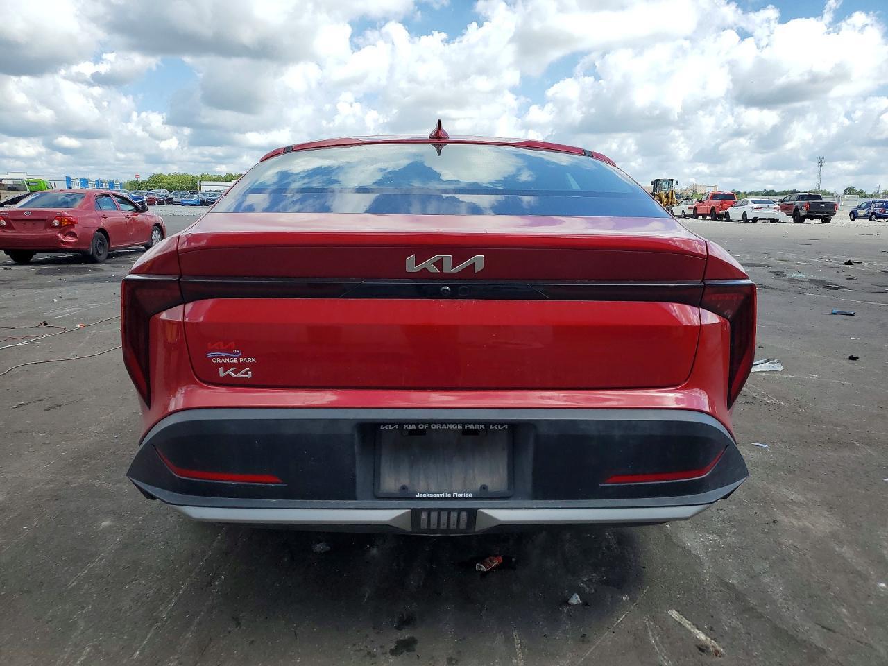 2025 Kia K4 Lxs - Image 6