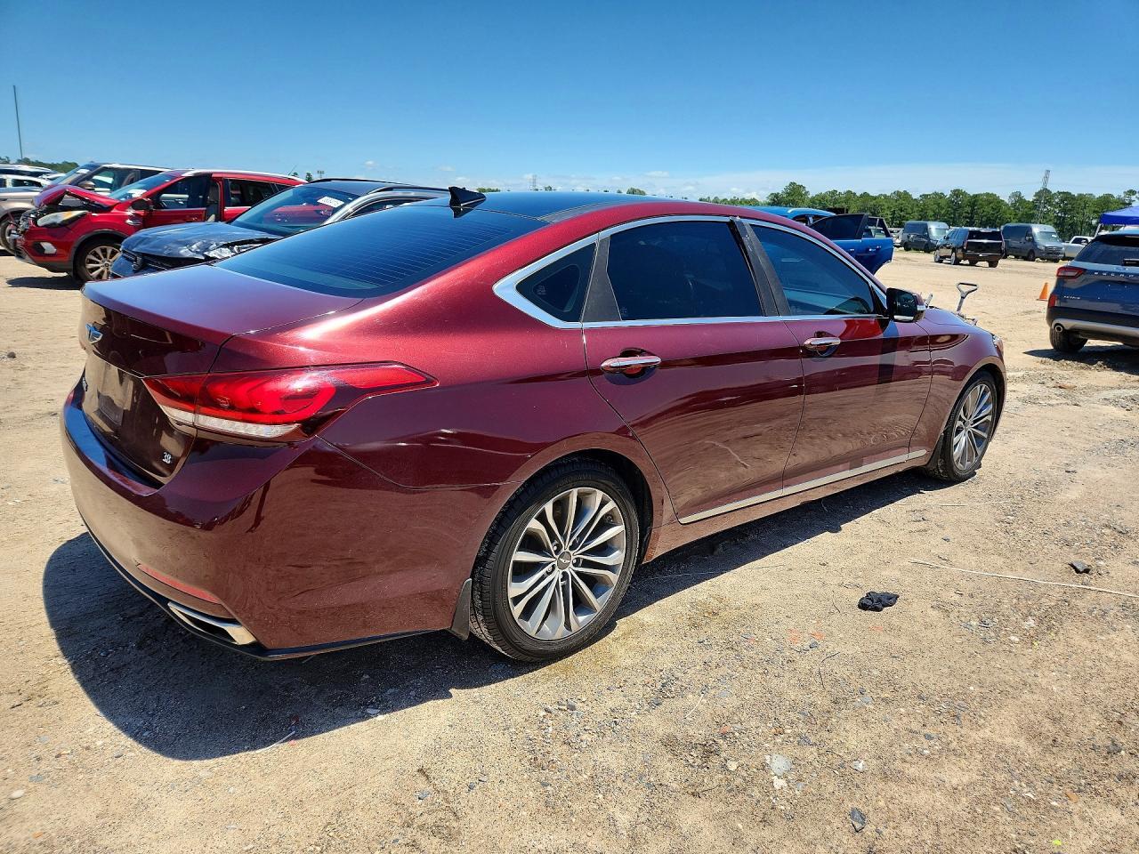 2016 Hyundai Genesis 3.8L - Фото 3