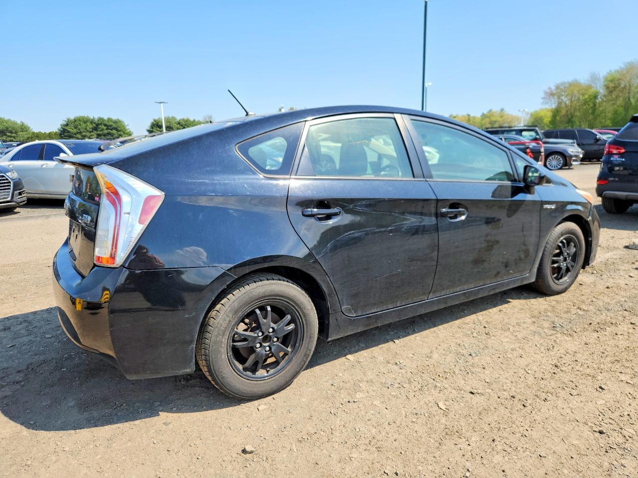 2012 Toyota Prius Two - Фото 3