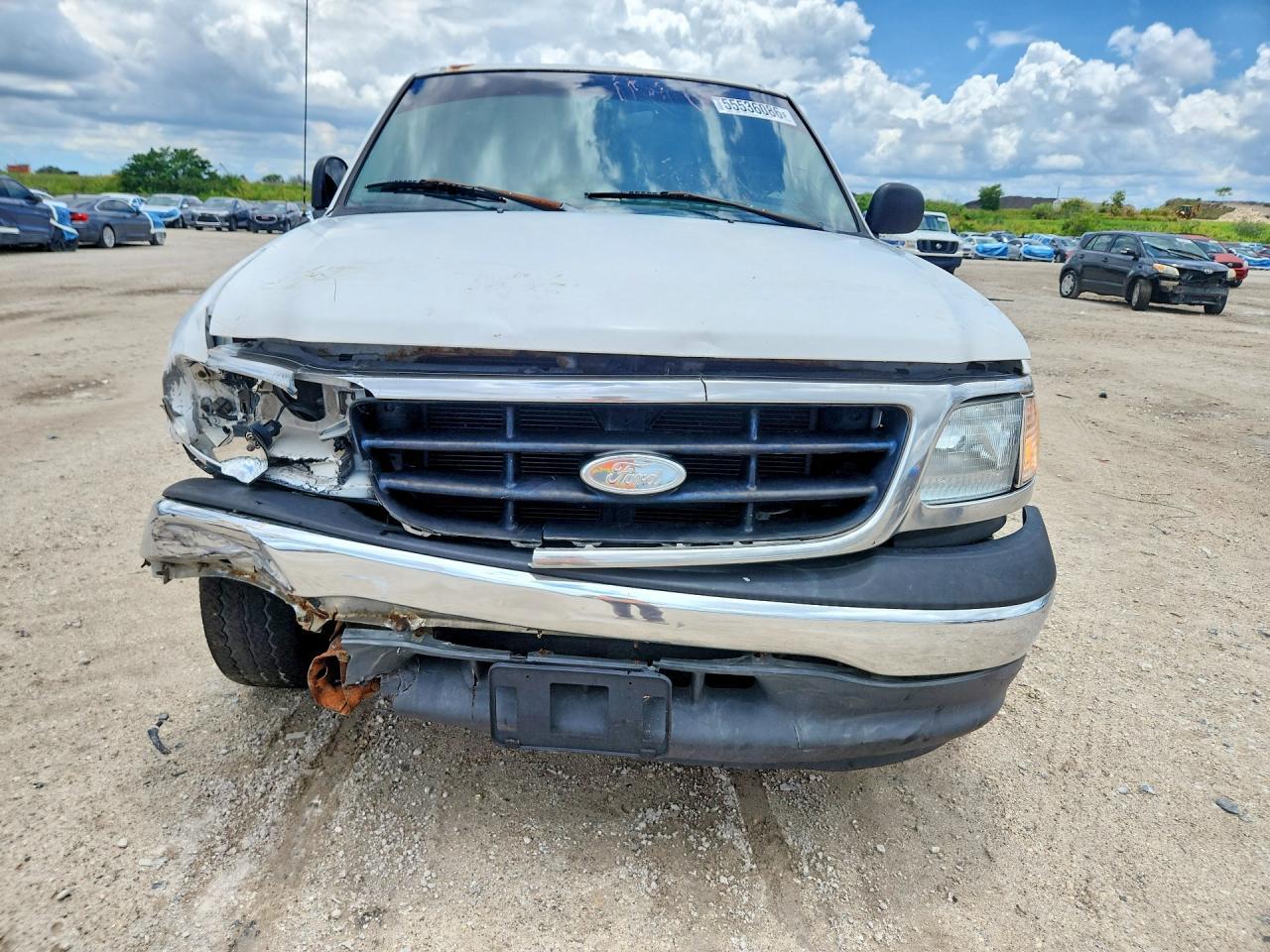 2000 Ford F150 - Image 5