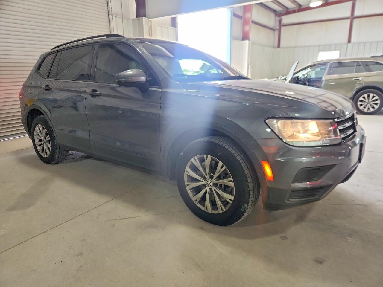 2020 Volkswagen Tiguan S - Image 4