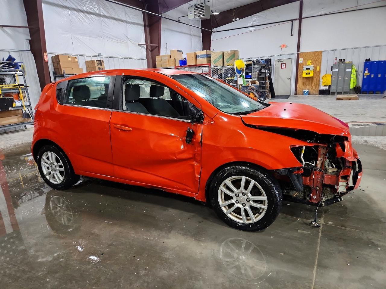 2013 Chevrolet Sonic Lt - Фото 4