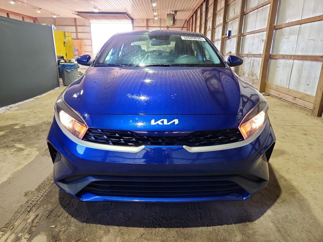 2024 Kia Forte Lxs - Image 5