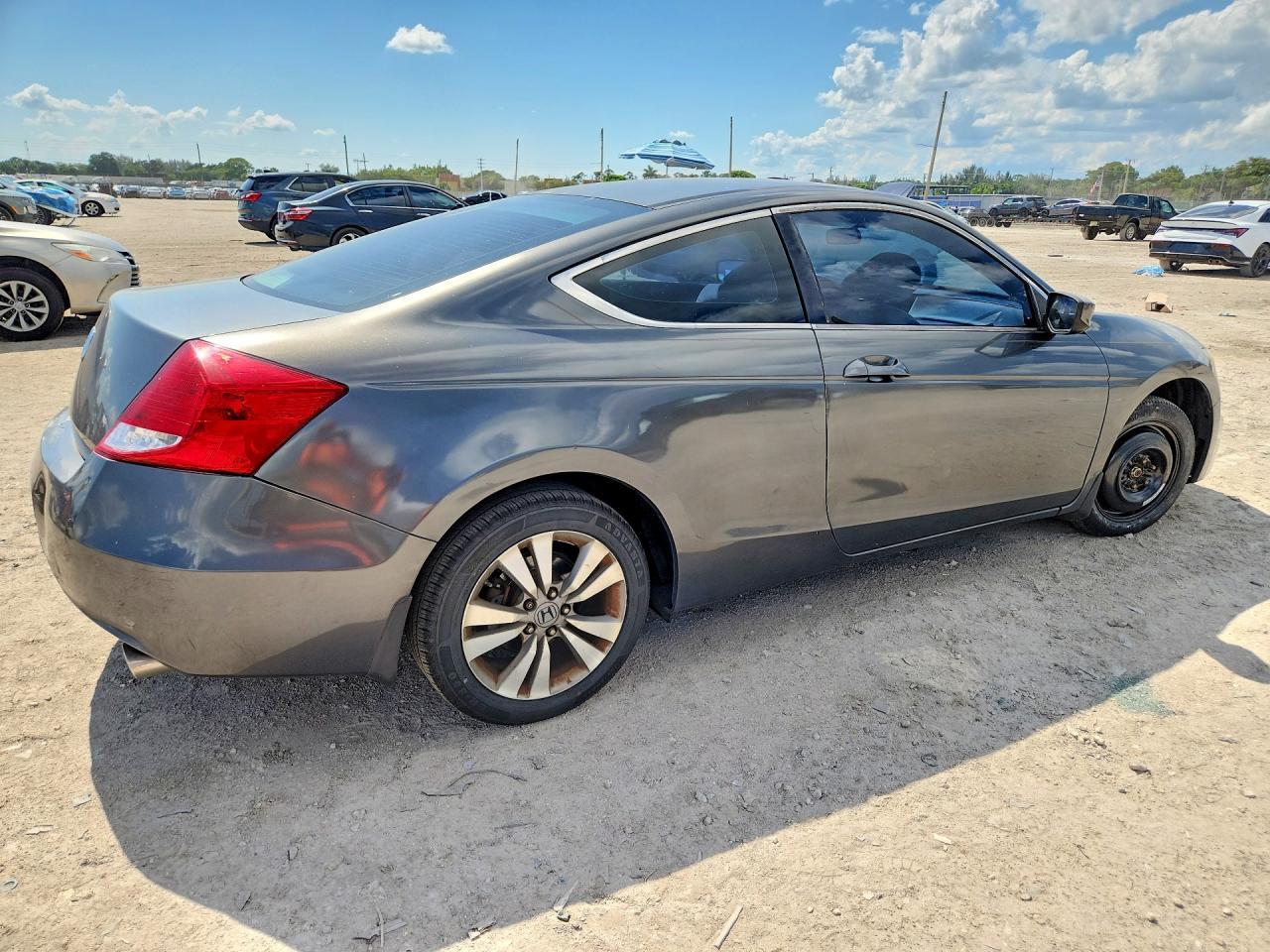 2011 Honda Accord Lx-S - Фото 3